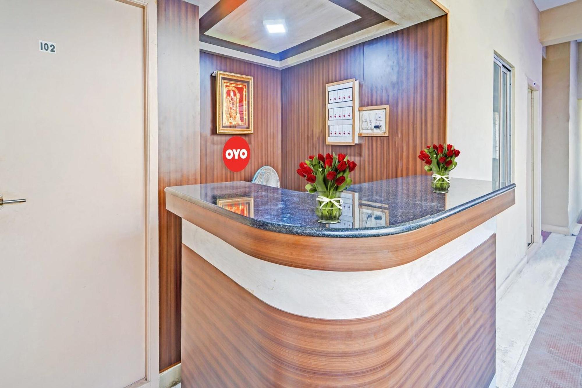 Hotel O City Lodge Ироду Экстерьер фото